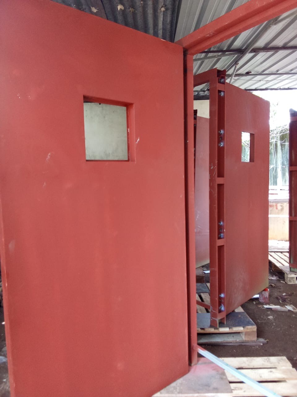 Commercial fire-rated doors and compliant escape corridor inspection